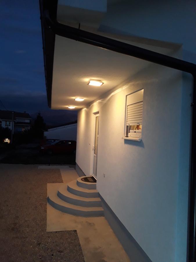 Little Mostar House Bagian luar foto