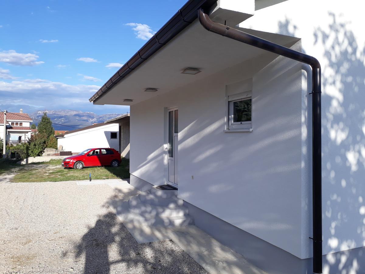 Little Mostar House Bagian luar foto