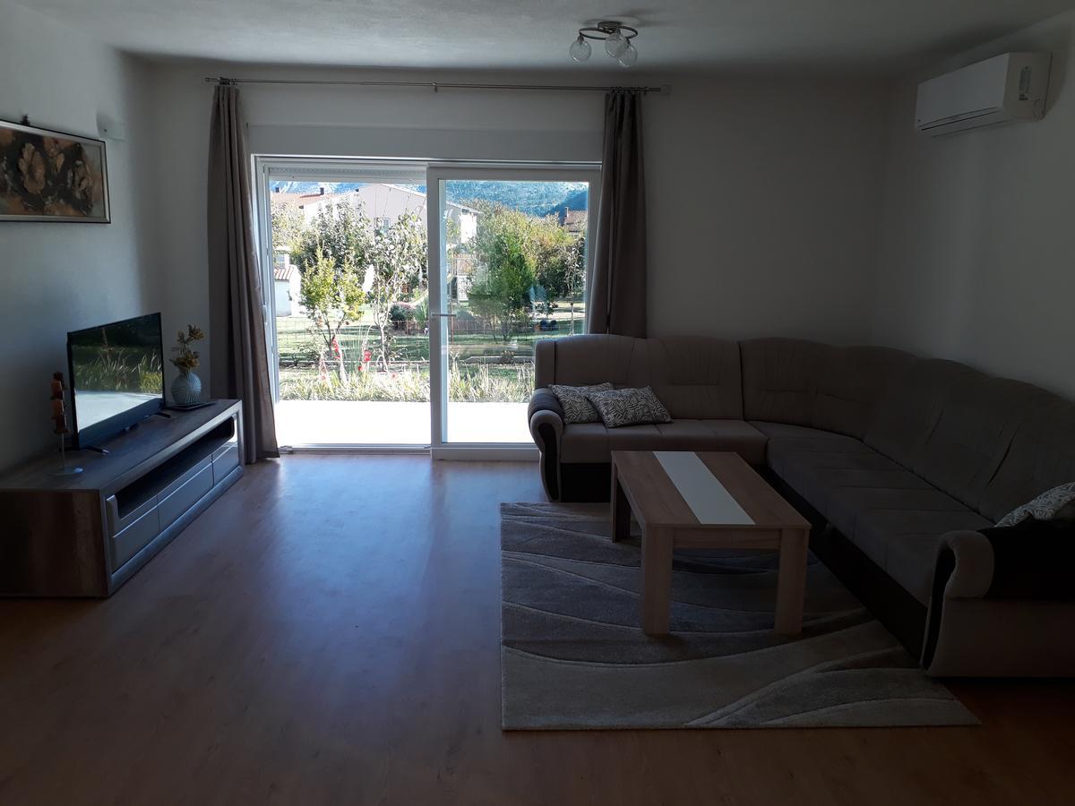 Little Mostar House Bagian luar foto