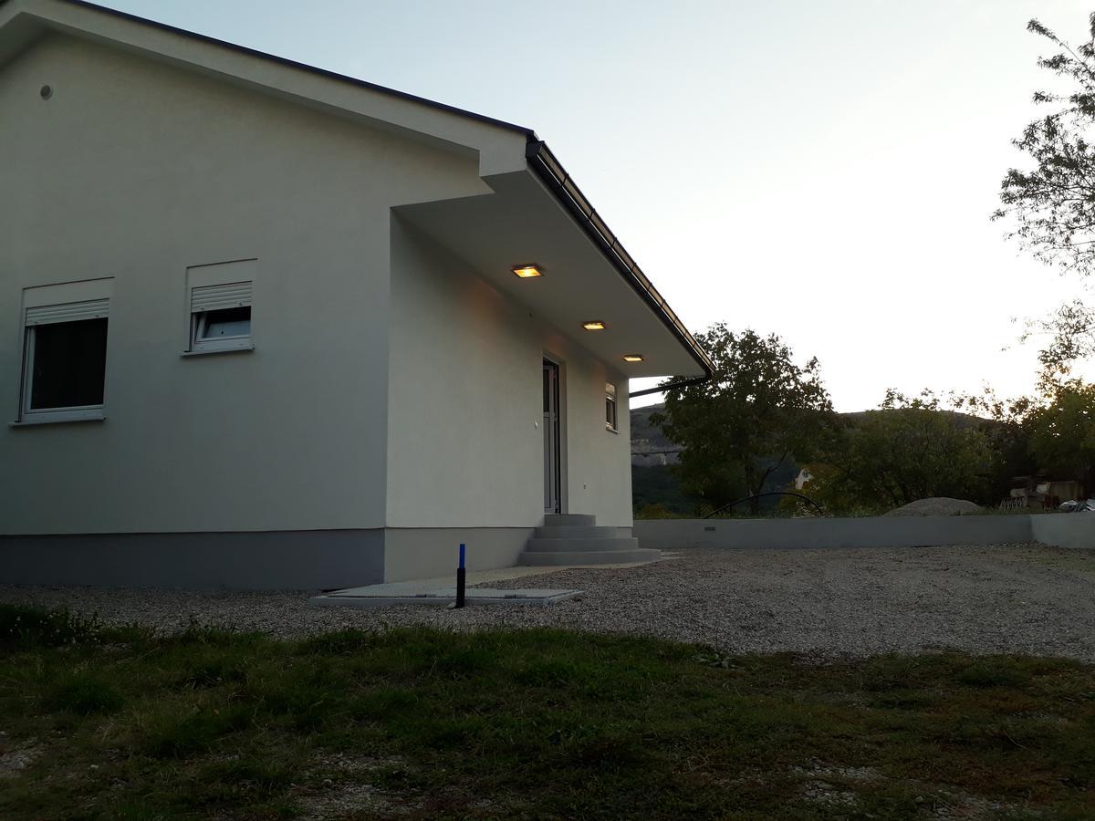 Little Mostar House Bagian luar foto