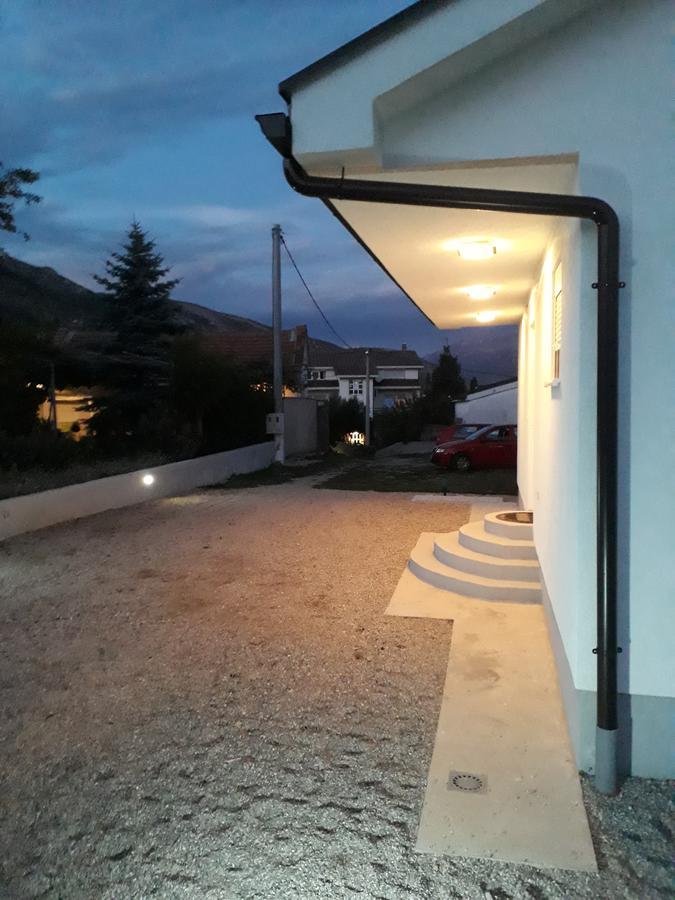 Little Mostar House Bagian luar foto